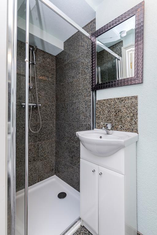 Watford General Suites エクステリア 写真